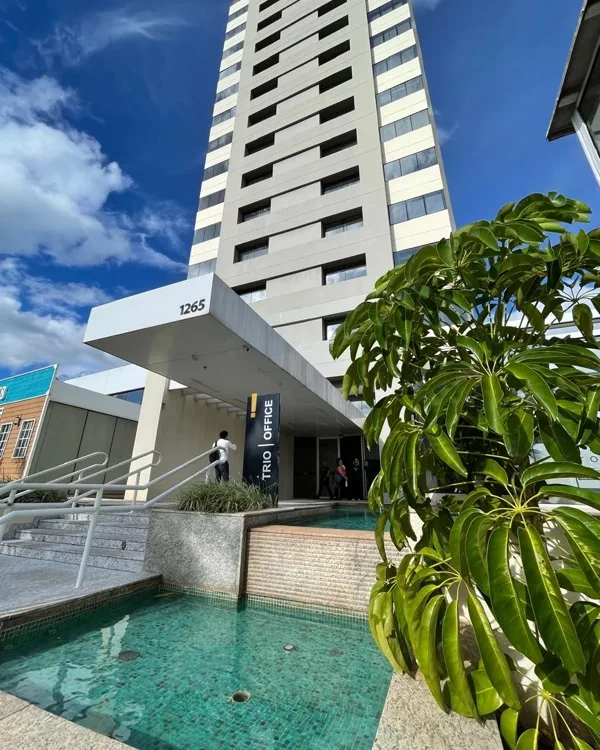 Fachada do Edifício Trio Ribeirão, na Avenida Presidente Vargas, em Ribeirão Preto